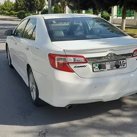 Toyota Camry 2011