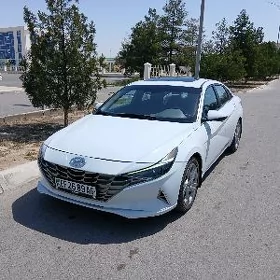 Hyundai Elantra 2021