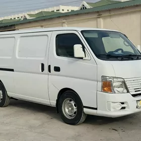 Nissan Urvan 2008