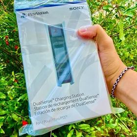 PLAYSTATION ZARYADKA