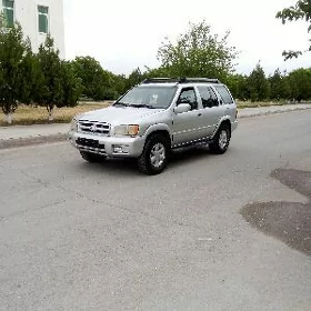 Nissan Pathfinder 2002
