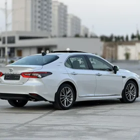 Toyota Camry 2023