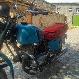 Iž Planeta 4 1984