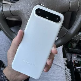 Tehno Spark Slim