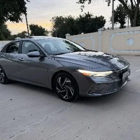 Hyundai Elantra 2025