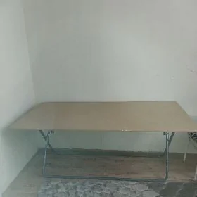 Стол куханный