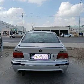 BMW E39 2000