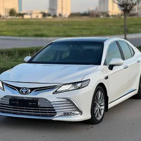 Toyota Camry 2023
