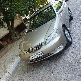 Toyota Camry 2004