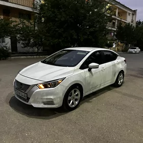 Nissan Versa 2020