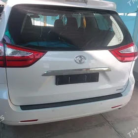 Toyota Sienna 2017