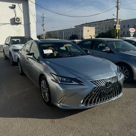 Lexus ES 350 2023