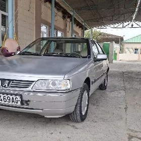 Peugeot 405 2011