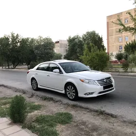 Toyota Avalon 2011