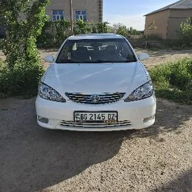 Toyota Camry 2005