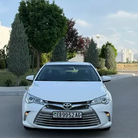 Toyota Camry 2017