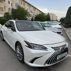 Lexus ES 350 2019