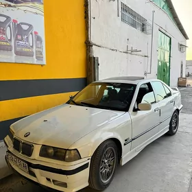 BMW 330 1992