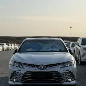 Toyota Camry 2023