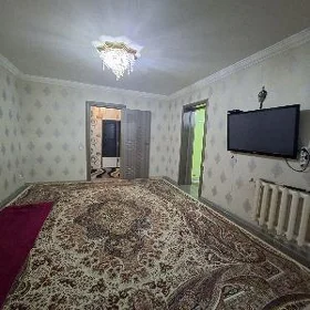 6 Mkr 3 Komnat