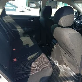 Nissan Sentra 2018