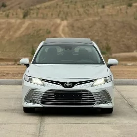 Toyota Camry 2022
