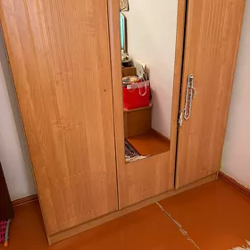 şkaf