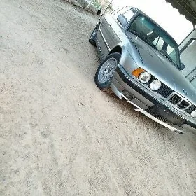 BMW E34 1989