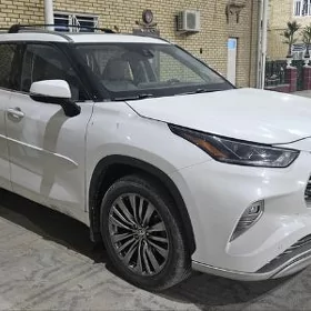 Toyota Highlander 2022