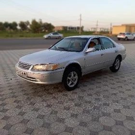 Toyota Camry 2000