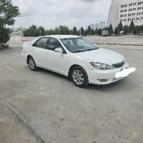 Toyota Camry 2005