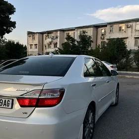 Toyota Camry 2017