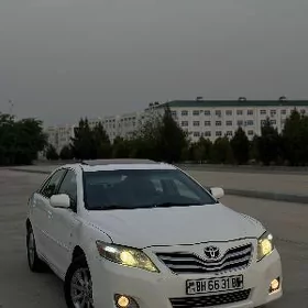 Toyota Camry 2010