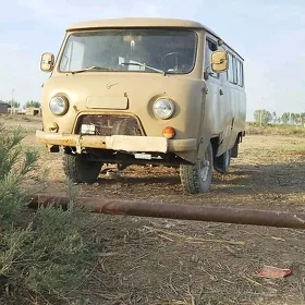 UAZ 452 1992