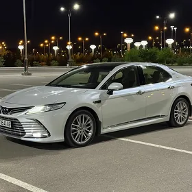 Toyota Camry 2022
