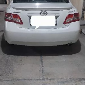 Toyota Camry 2011