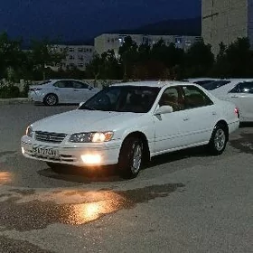 Toyota Camry 2000