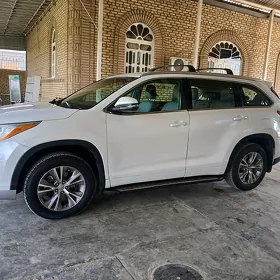 Toyota Highlander 2016
