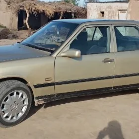 Mercedes-Benz 230E 1985