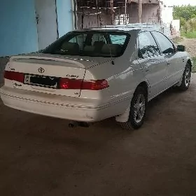 Toyota Camry 2001