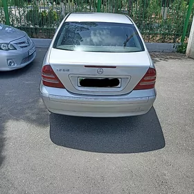 Mercedes-Benz C-Class 2002
