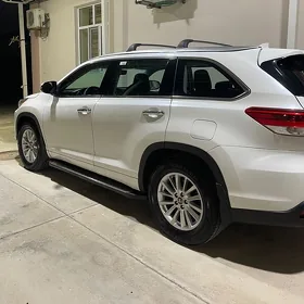 Toyota Highlander 2018