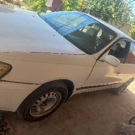 Toyota Corona 1995