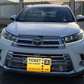 Toyota Highlander 2019