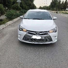 Toyota Camry 2016