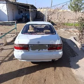 Toyota Corona 1995