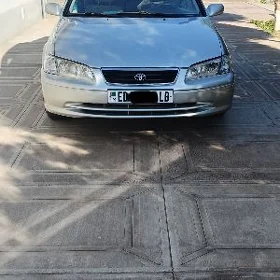 Toyota Camry 2001