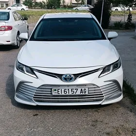 Toyota Camry 2021