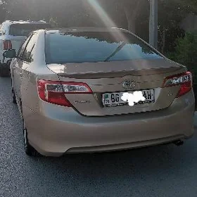 Toyota Camry 2012