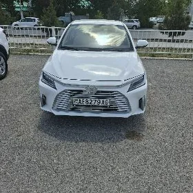Toyota Yaris 2023